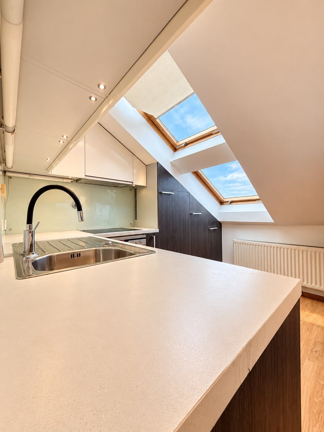 Bright 3-room attic apartment in central Riga — photo 7