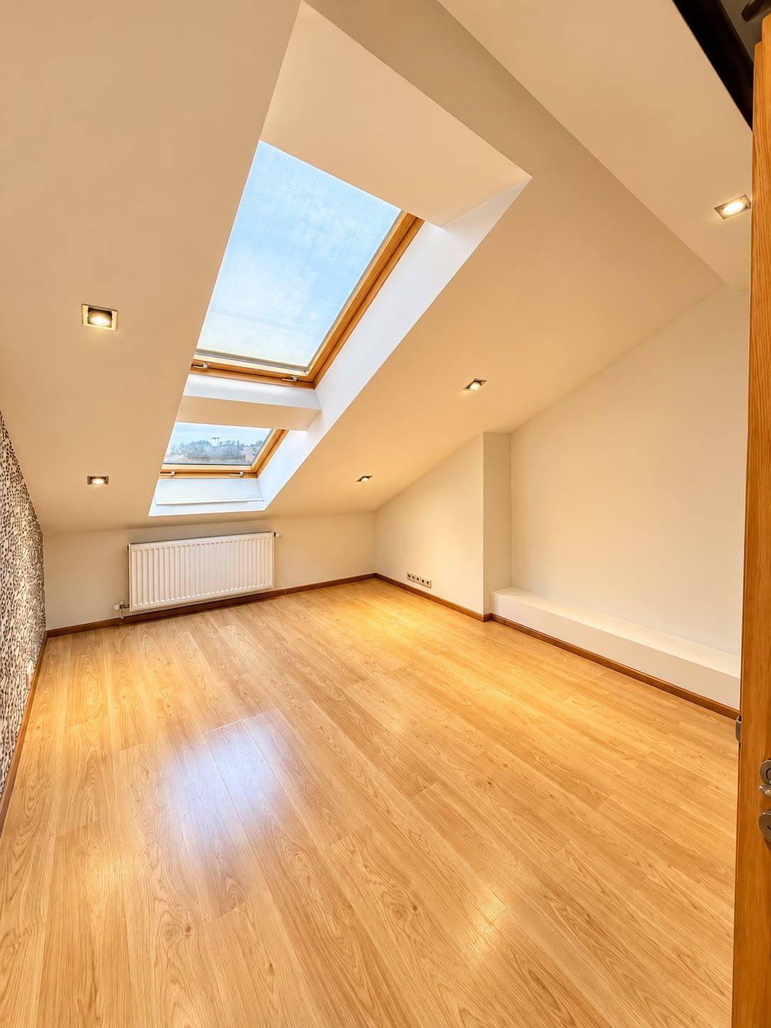 Bright 3-room attic apartment in central Riga — photo 10
