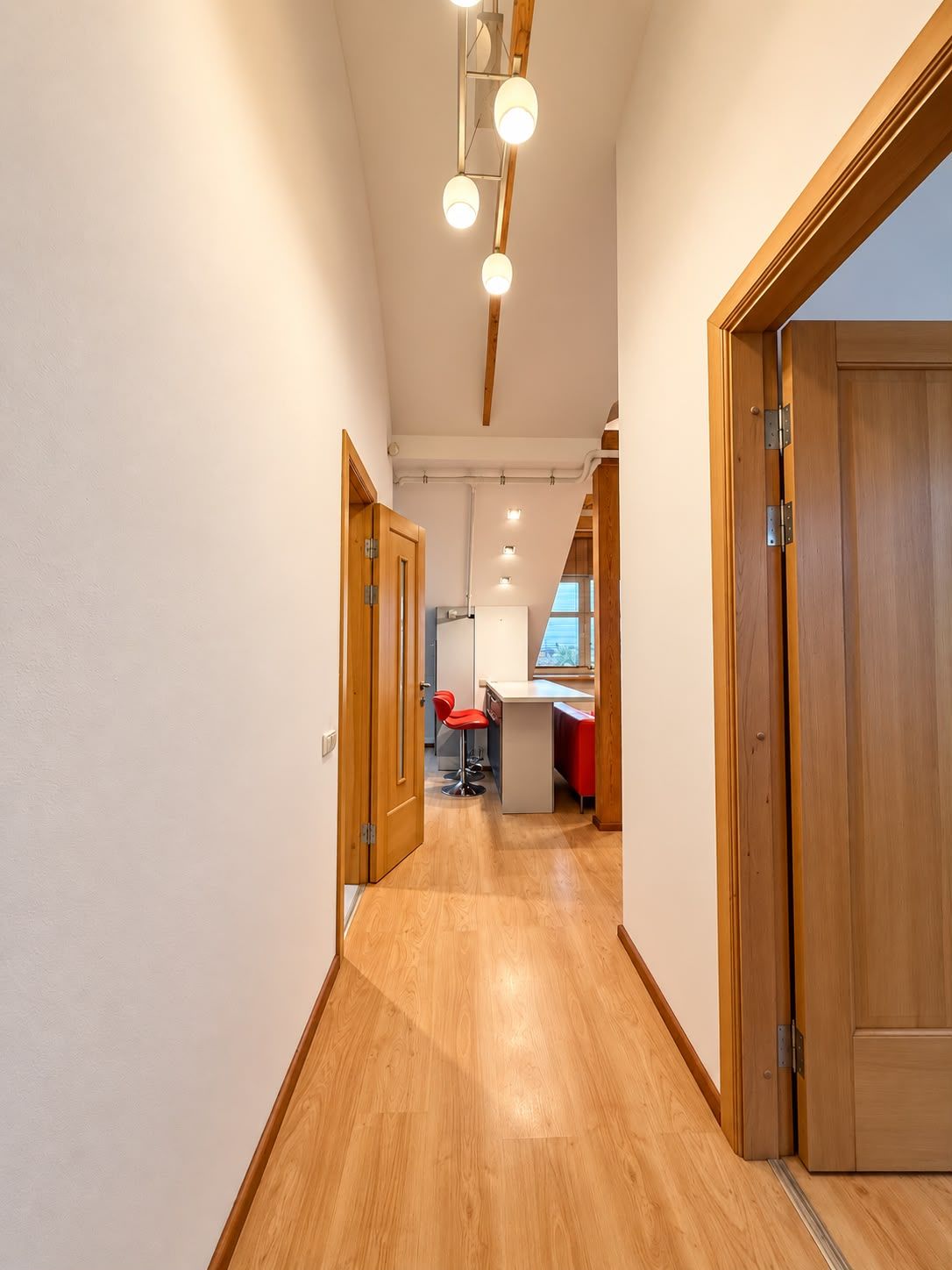 Bright 3-room attic apartment in central Riga — photo 12